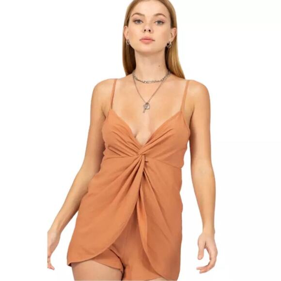 HYFVE‎ BELLA ROSE BEACHSIDE RETREAT V-NECK ROMPER IN RUST NWT WOMEN'S SIZE LARGE - Picture 1 of 13